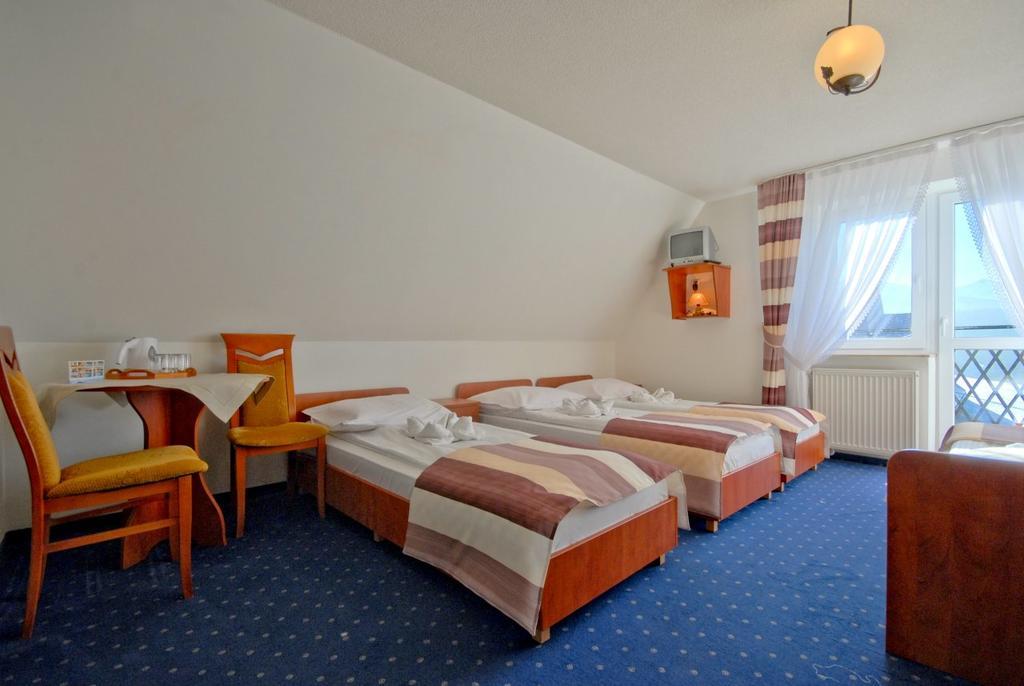 Dom Wczasowy Angelika Basen Jacuzzi Sauna W Cenie Pobytu Мужасихле Экстерьер фото